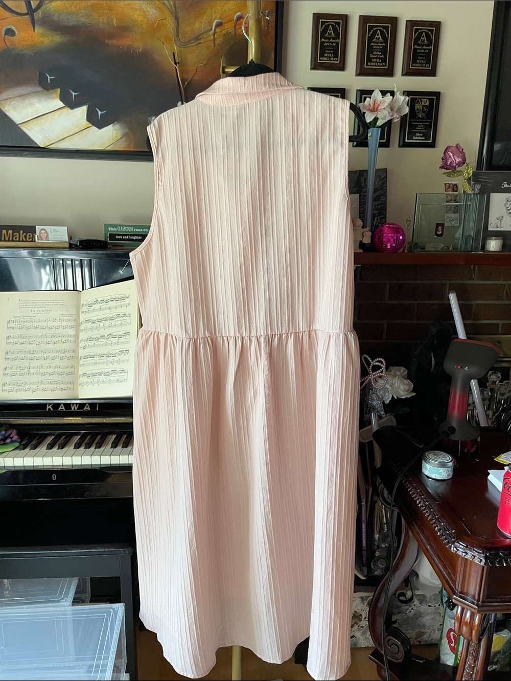☀️ SUMMER CLEARANCE 🛍️BloomChic NEW Sleeveless Pleated Midi Dress in Blush - Picture 4 of 4